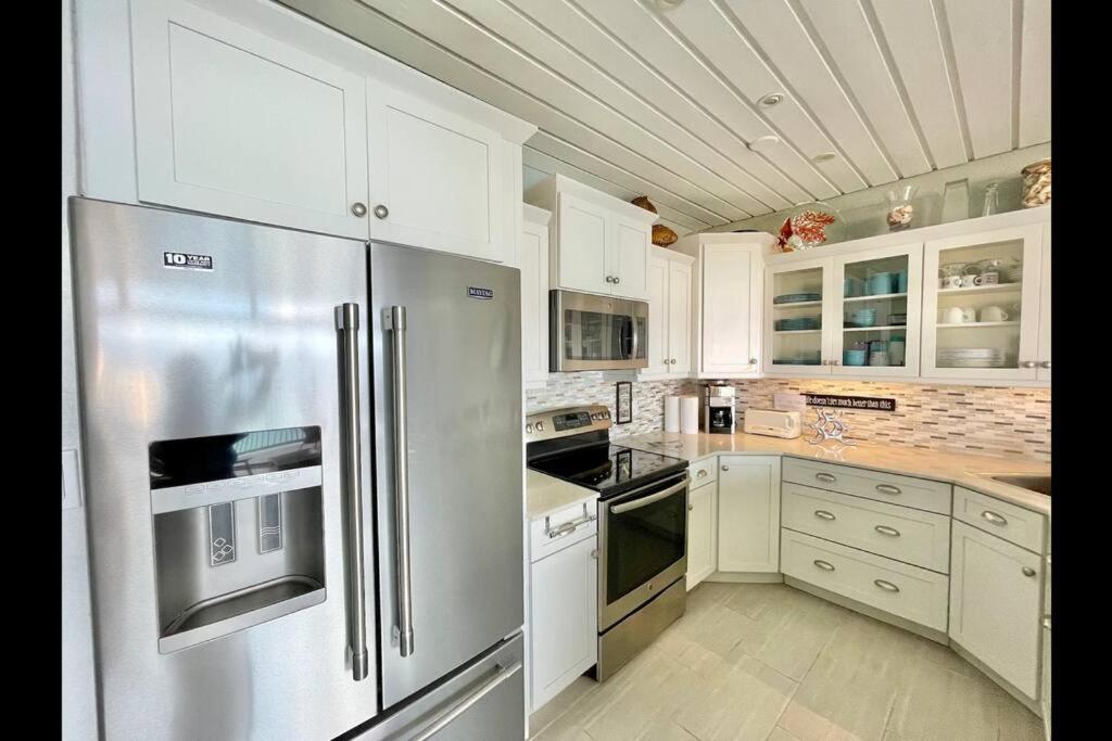 Mermaid Escape - Amazing Views! East End  Exterior photo